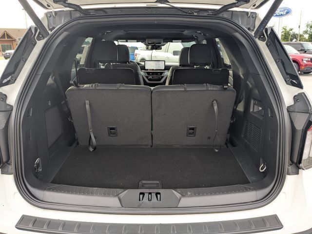 2026 Ford Explorer ST-Line - Photo 15