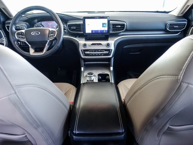 2022 Ford Explorer XLT photo 4
