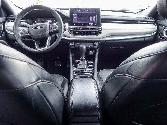 2023 Jeep Compass Limited photo 3