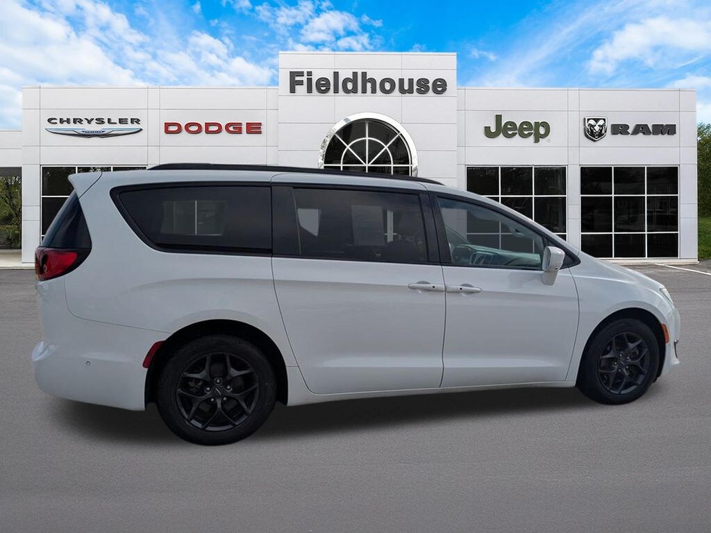 Used 2020 Chrysler Pacifica Touring L Plus Minivan/Van