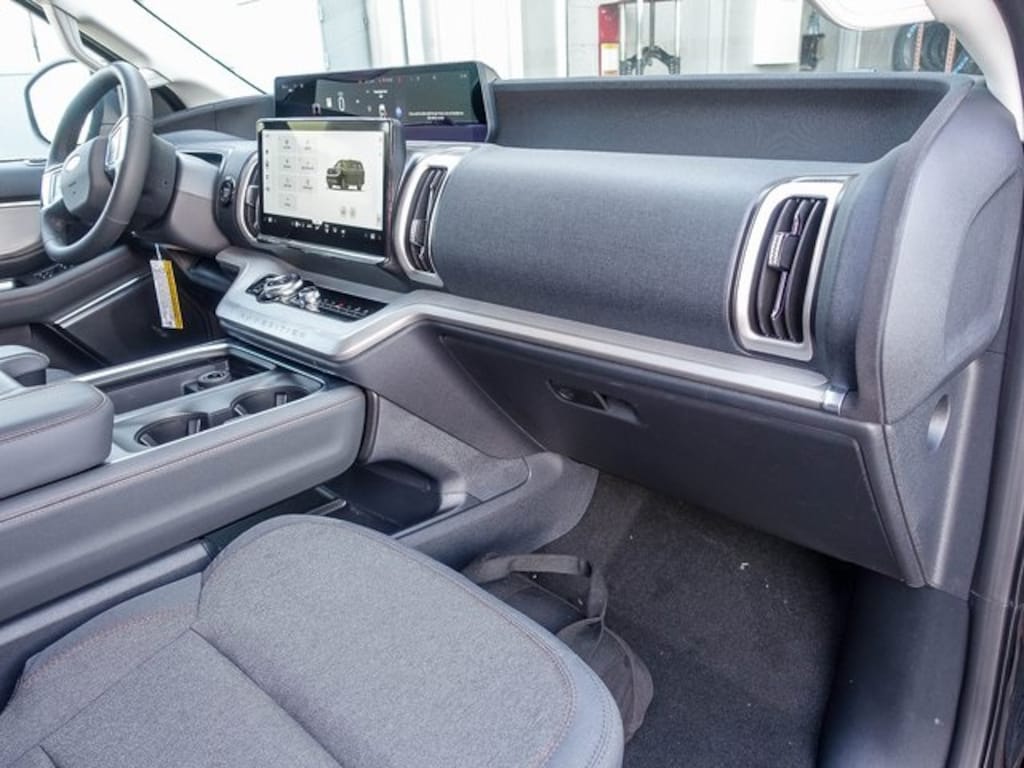 New 2025 Ford Expedition Max Active SUV