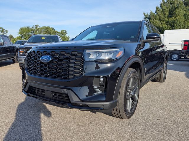 2026 Ford Explorer ST-LINE 4WD's photo