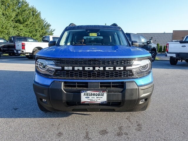 2025 Ford Bronco Sport Outer Banks photo 3