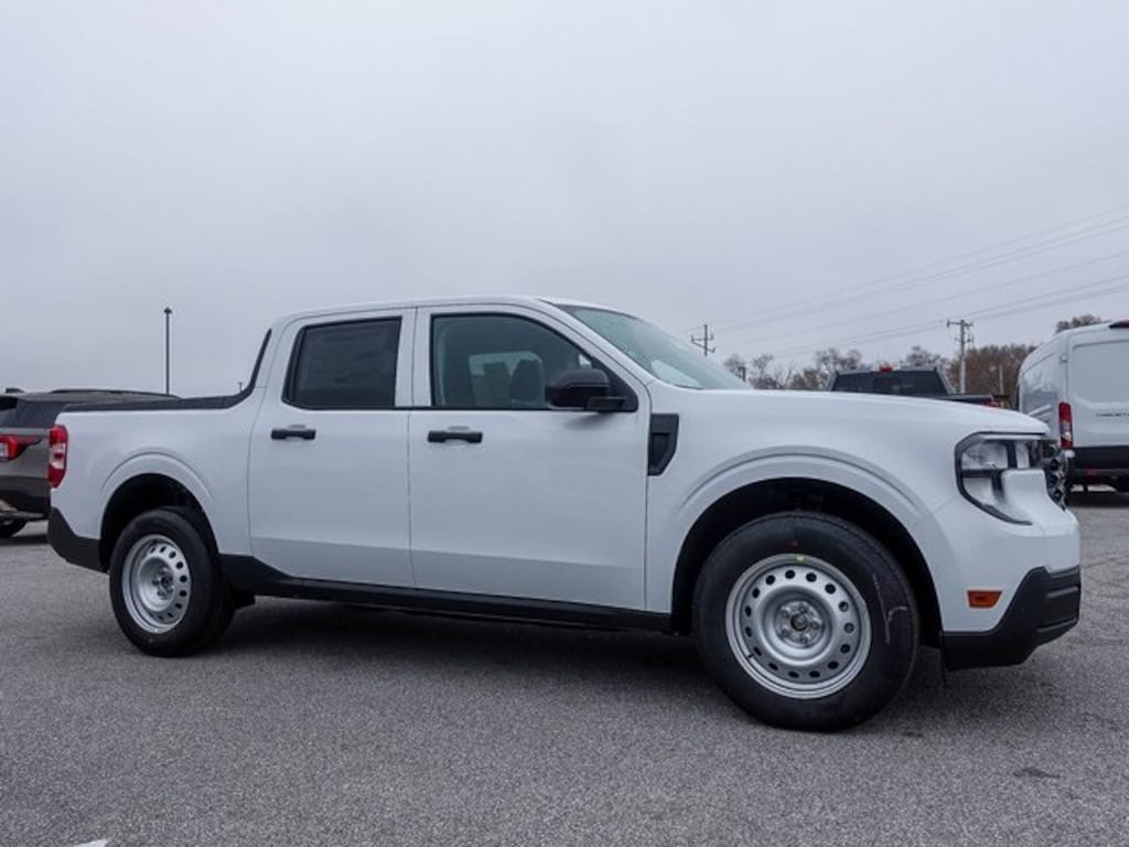 New 2025 Ford Maverick XL Truck