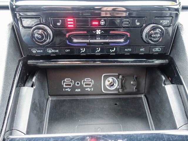 2023 Jeep Grand Cherokee Altitude photo 3