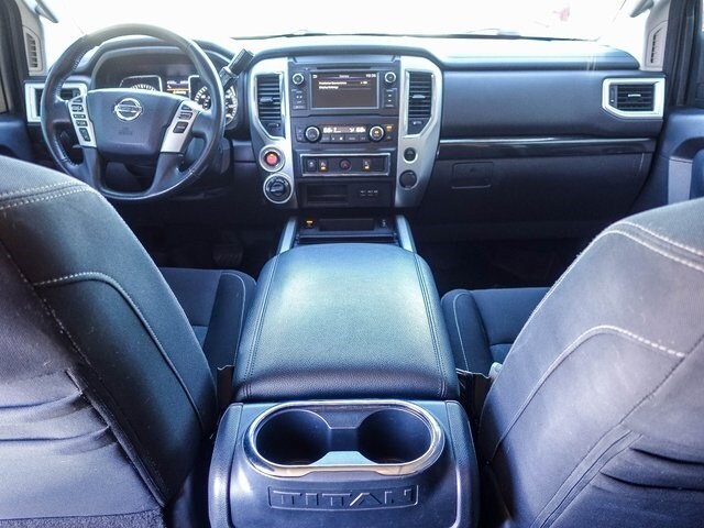 2019 Nissan Titan SV photo 4