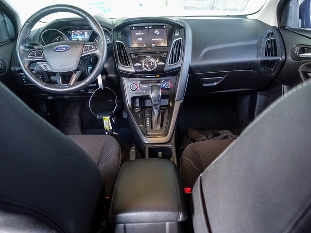 2018 Ford Focus SEL photo 4