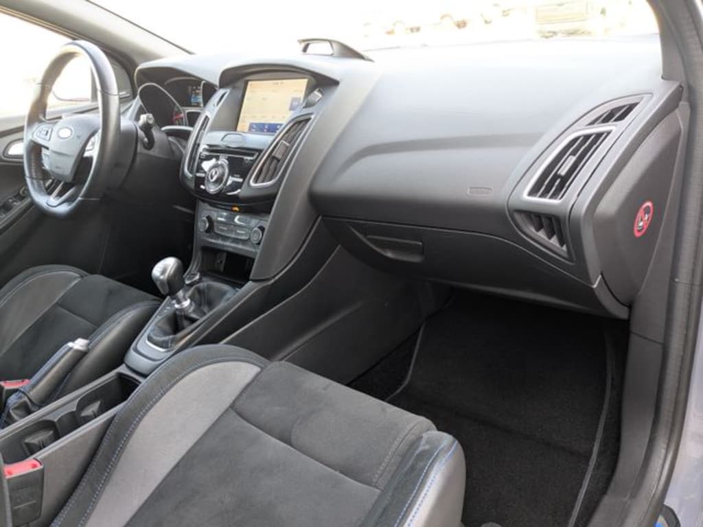 Used 2016 Ford Focus RS Hatchback