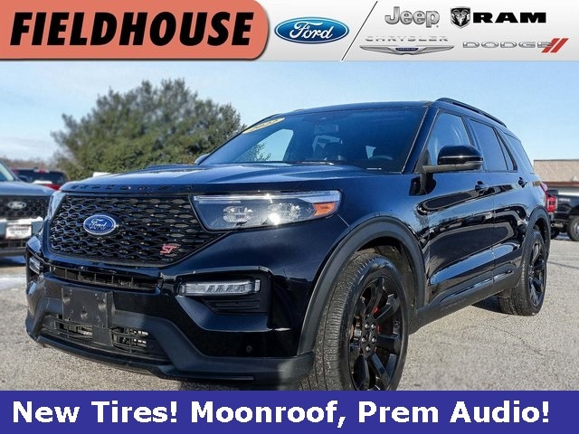 2022 Ford Explorer ST's photo