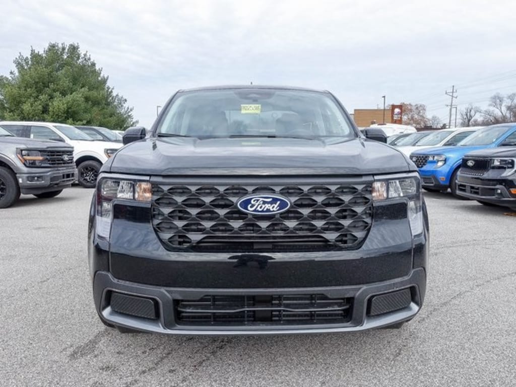 New 2025 Ford Maverick XLT Truck