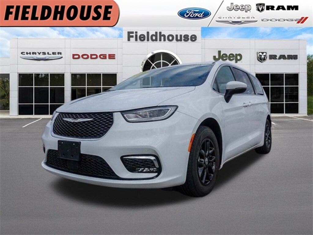 Used 2023 Chrysler Pacifica Touring L Minivan/Van