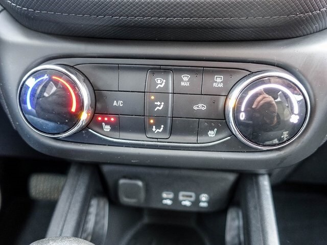 2022 Chevrolet Trailblazer LT photo 3