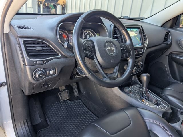 Used 2019 Jeep Cherokee Trailhawk with VIN 1C4PJMBXXKD254324 for sale in De Motte, IN