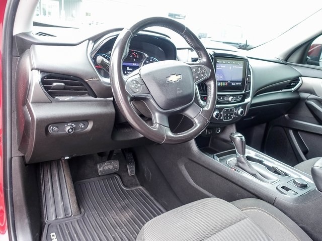 Used 2020 Chevrolet Traverse 1LT with VIN 1GNEVGKW8LJ268477 for sale in De Motte, IN