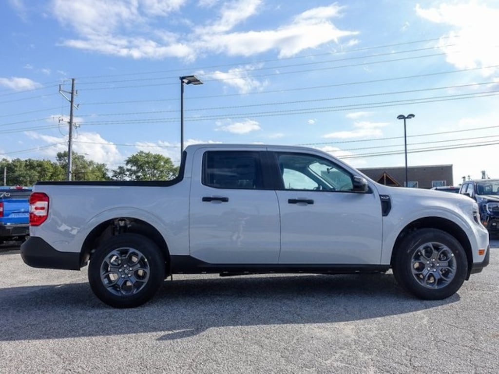 New 2025 Ford Maverick XLT Truck