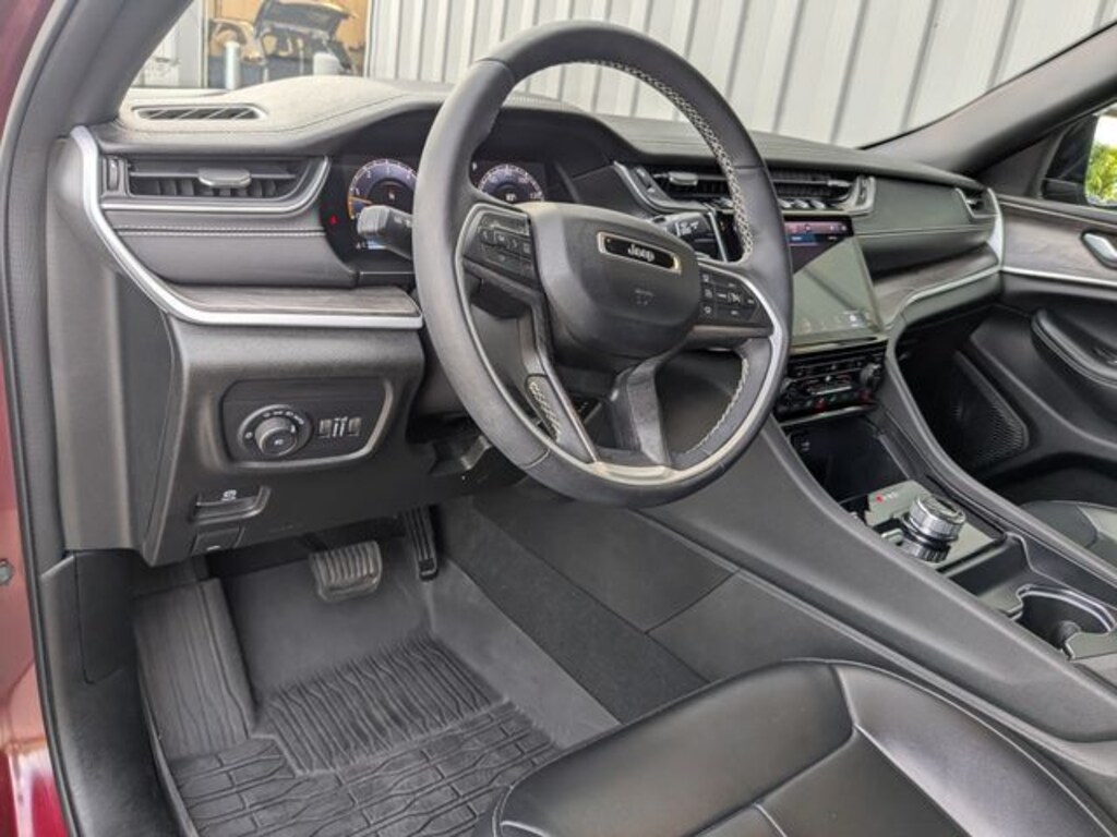 Used 2024 Jeep Grand Cherokee Limited SUV