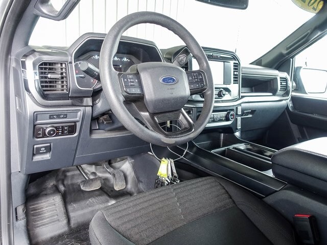 2023 Ford F-150 XL photo 2