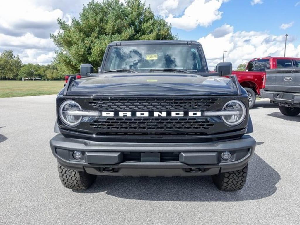 New 2025 Ford Bronco Outer Banks SUV