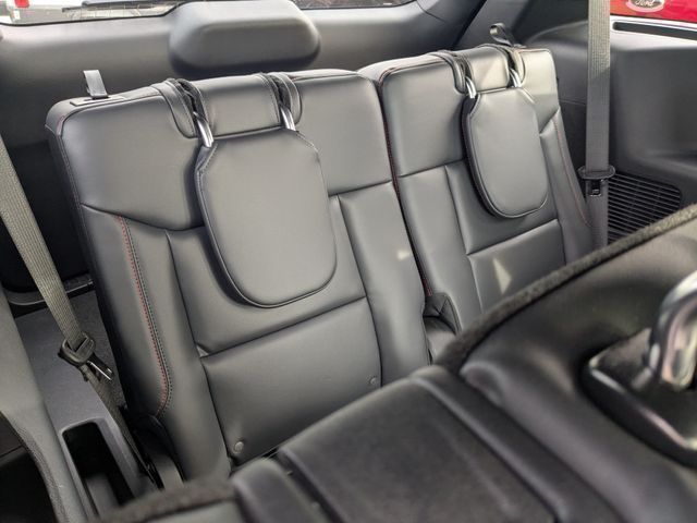 2026 Ford Explorer ST-Line - Photo 13