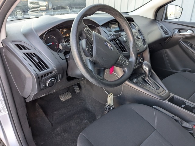 Used 2018 Ford Focus SE with VIN 1FADP3FE2JL234955 for sale in De Motte, IN