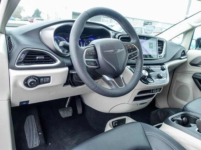 Used 2024 Chrysler Pacifica Touring L with VIN 2C4RC1BG3RR162805 for sale in Demotte, IN