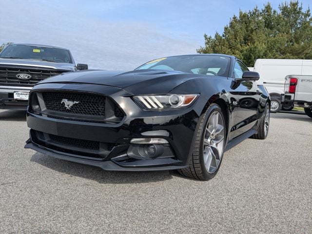 2016 Ford Mustang GT Coupe Premium's photo