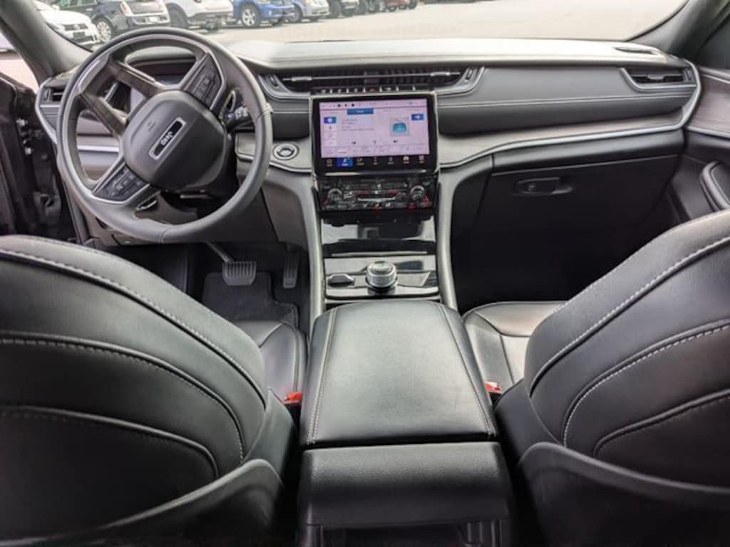 Used 2024 Jeep Grand Cherokee Limited SUV