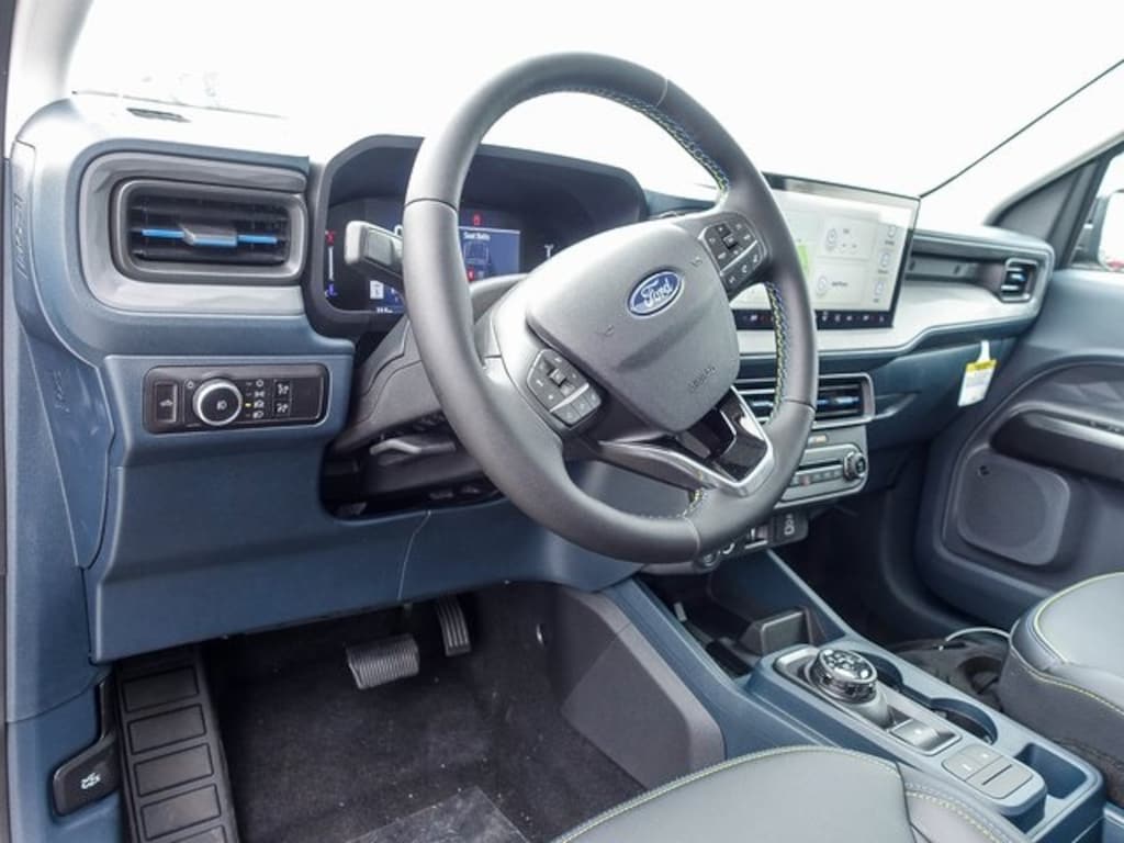 New 2025 Ford Maverick Lobo High Truck