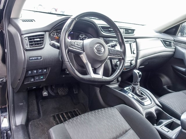Used 2020 Nissan Rogue SV with VIN JN8AT2MV8LW133267 for sale in Demotte, IN