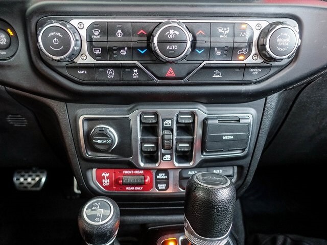 2020 Jeep Gladiator Rubicon photo 3