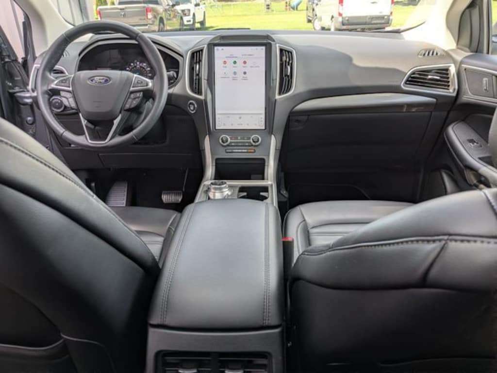 Used 2023 Ford Edge SEL SUV