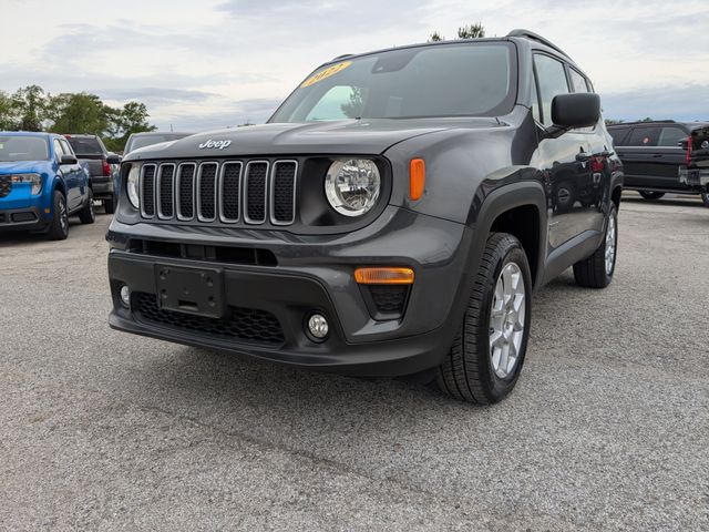 2022 Jeep Renegade Latitude 4x4's photo