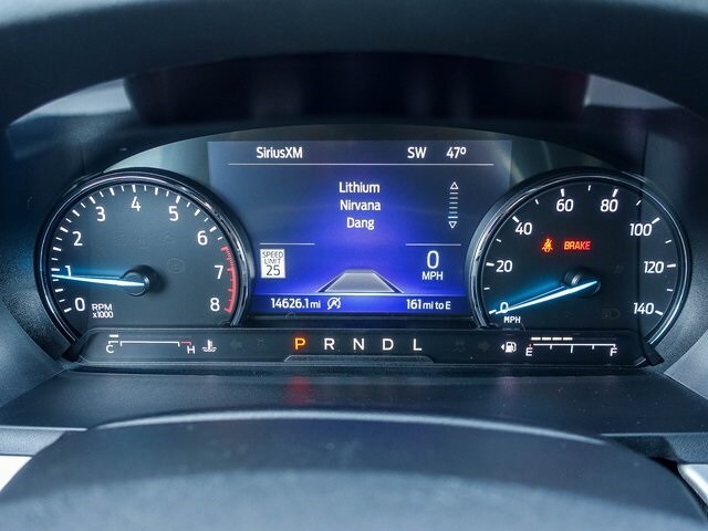 2023 Ford Explorer XLT photo 3