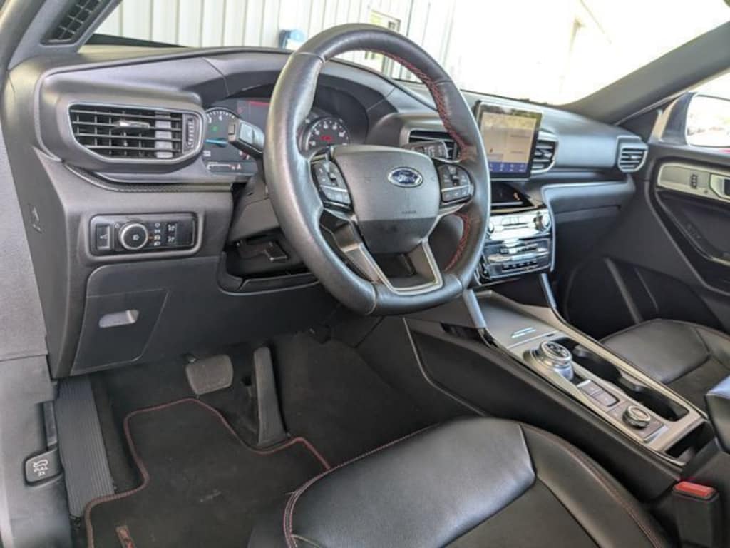 Used 2024 Ford Explorer ST-Line SUV