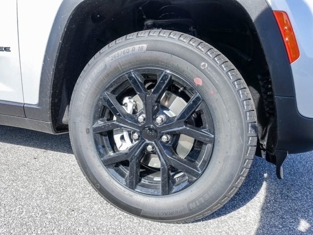 New 2025 Jeep Grand Cherokee ALTITUDE X 4X4 Sport Utility