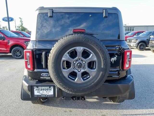 2022 Ford Bronco Big Bend photo 2