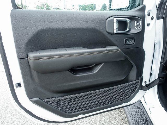2025 Jeep Wrangler 4-Door Sahara - Photo 16