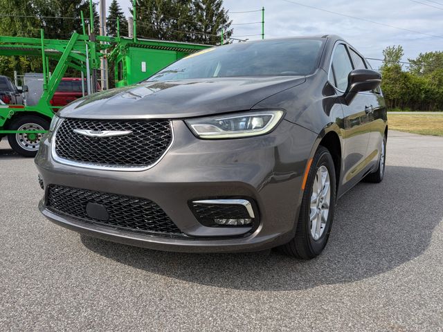 2023 Chrysler Pacifica's photo