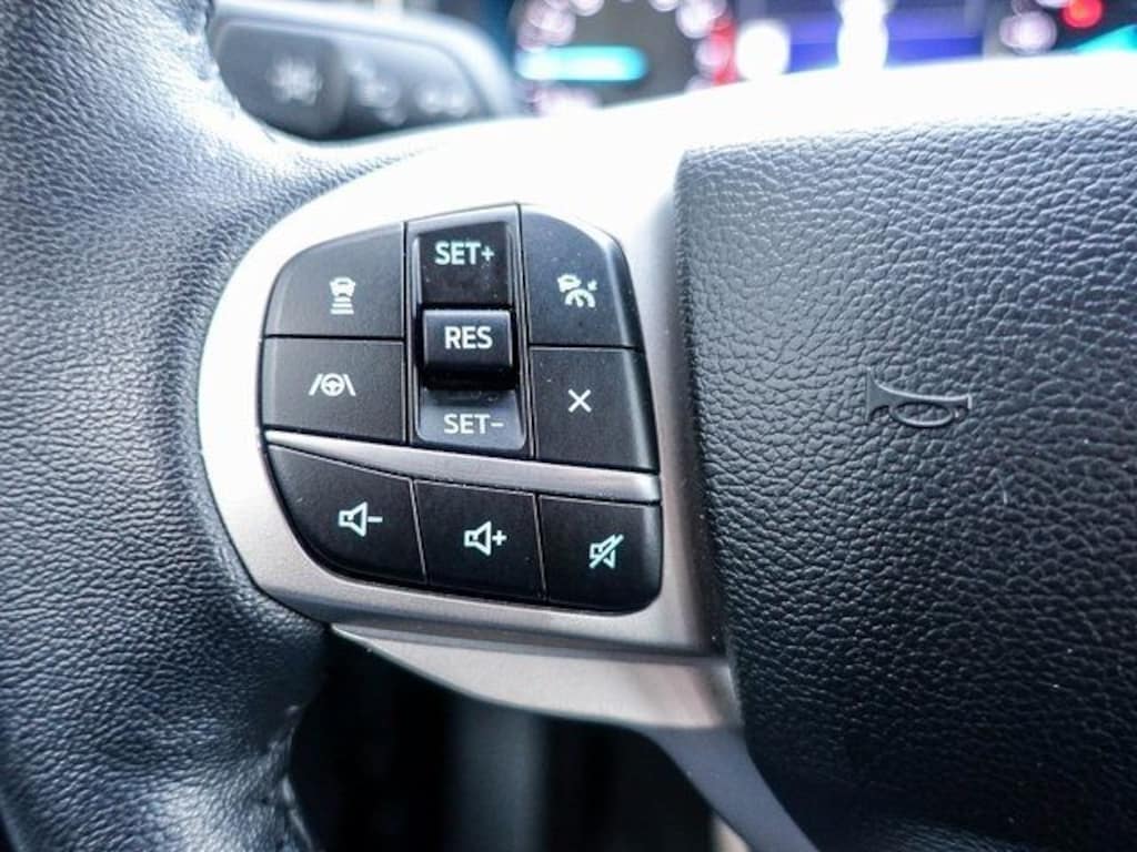 Used 2023 Ford Explorer XLT SUV