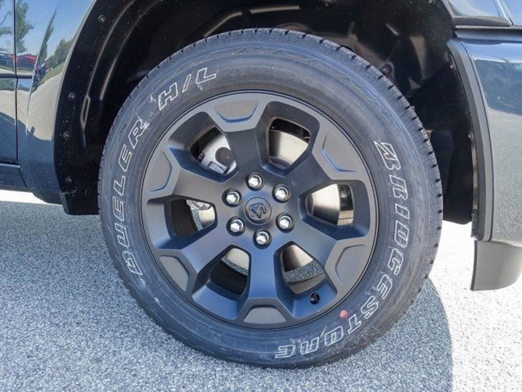 New 2026 Ram 1500 BIG HORN CREW CAB 4X4 5'7 BOX Pickup