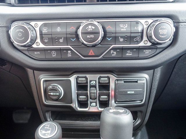 2025 Jeep Wrangler 4-Door Sahara - Photo 26