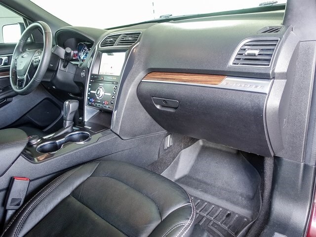 2019 Ford Explorer Limited photo 4