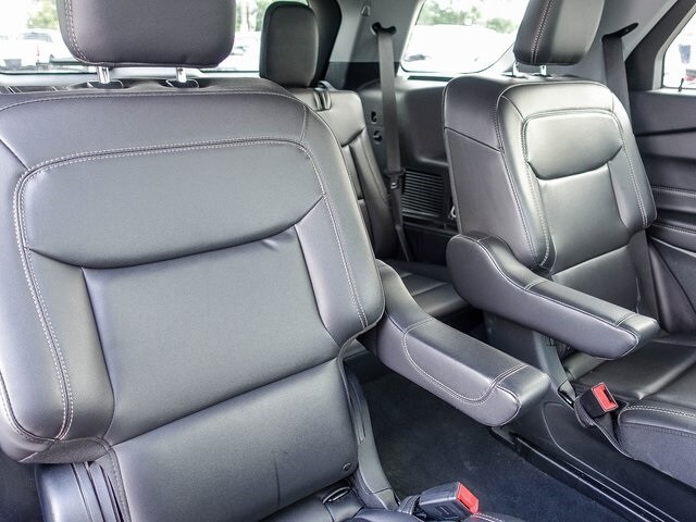 2023 Ford Explorer XLT photo 4