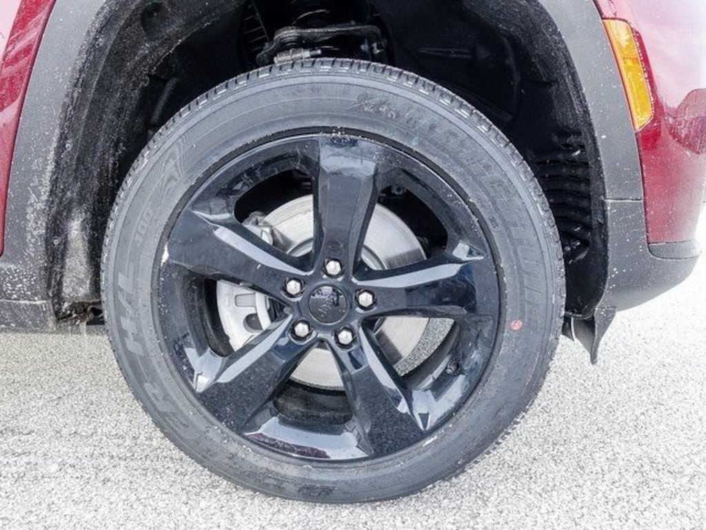 New 2025 Jeep Grand Cherokee L ALTITUDE X 4X4 Sport Utility