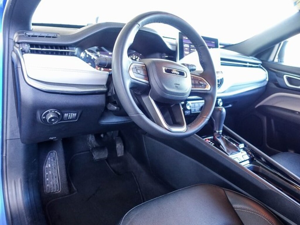 Used 2023 Jeep Compass Limited SUV