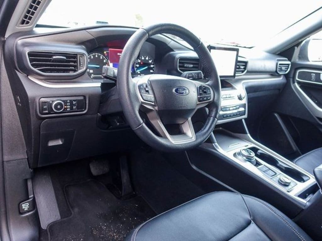 Used 2023 Ford Explorer XLT SUV