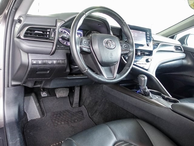 2023 Toyota Camry SE photo 2