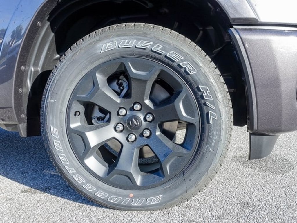 New 2026 Ram 1500 BIG HORN CREW CAB 4X4 5'7 BOX Pickup