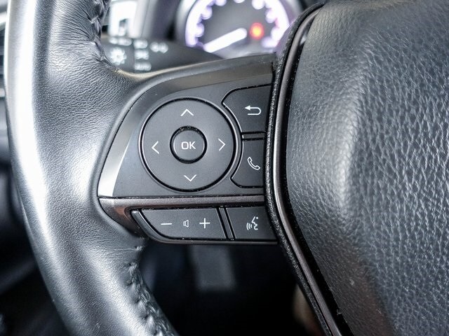 2023 Toyota Camry SE photo 3
