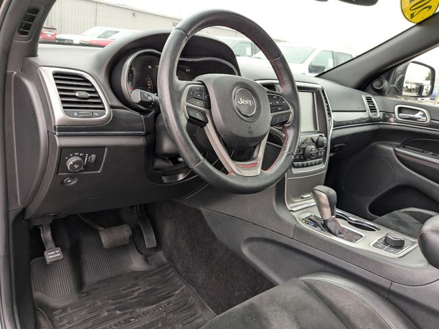 Used 2017 Jeep Grand Cherokee Trailhawk with VIN 1C4RJFLG8HC913163 for sale in De Motte, IN